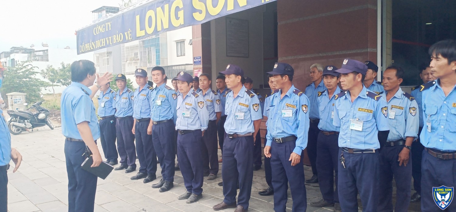 HUẤN LUYỆN PCCC CHO NHÂN VIÊN BẢO VỆ LONG SƠN
