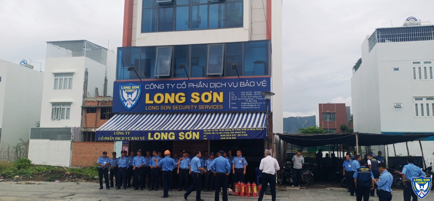 HUẤN LUYỆN PCCC CHO NHÂN VIÊN BẢO VỆ LONG SƠN