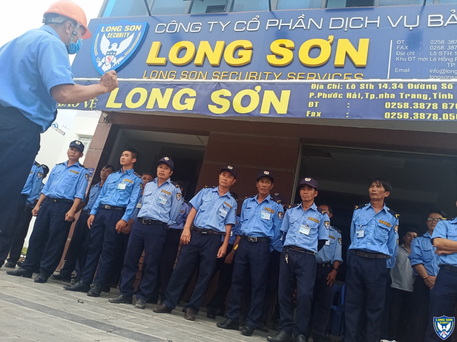 HUẤN LUYỆN PCCC CHO NHÂN VIÊN BẢO VỆ LONG SƠN