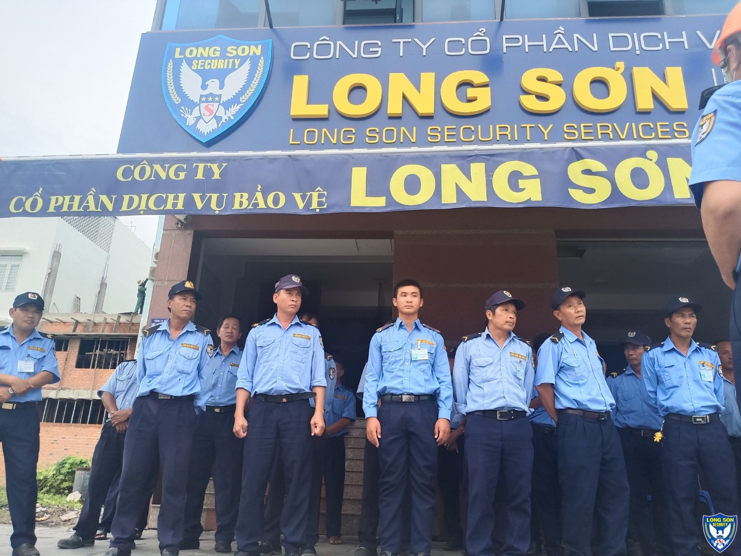 HUẤN LUYỆN PCCC CHO NHÂN VIÊN BẢO VỆ LONG SƠN